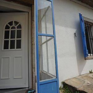 PrémianLes Volets Bleus别墅 Exterior photo