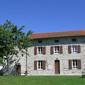 Gite Familial Avec Jardin, Proche De Vichy, 4 Chambres, Draps Inclus, Animaux Acceptes - Fr-1-489-188 La Guillermie Exterior photo