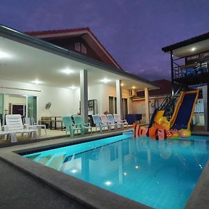 Family Pool Villa Chaam 七岩 Exterior photo