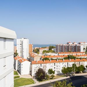 Lisbon Airport Suites Exterior photo