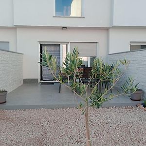 波弗加纳Roris House别墅 Exterior photo