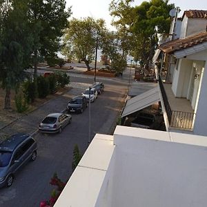 Studios Θάλεια Néos Pírgos Exterior photo