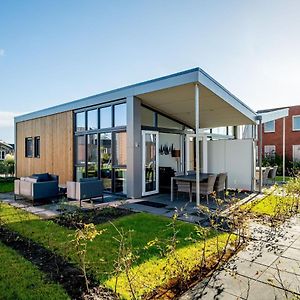 阿克伦Modern Chalet With Beautiful Terrace, In Friesland别墅 Exterior photo