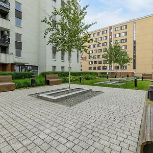 Osiedle Avia Family Apartment In Krakow With Balcony By Renters Exterior photo