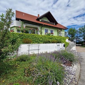 Green House Apartment 皮夫卡 Exterior photo