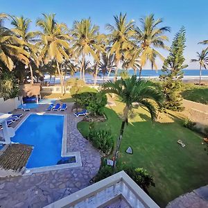 Stunning Oceanfront Villa In Cabarete, Dominican Republic 普拉塔港 Exterior photo