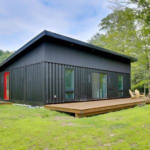 Lakefront Catskills Container Home Private Lake Swan Lake Exterior photo