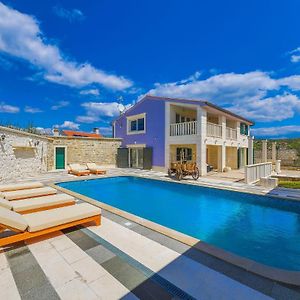 3 Bedroom Stunning Home In Korusce Exterior photo