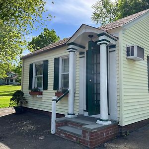 Historic Whitneyville Cottage 哈姆登 Exterior photo