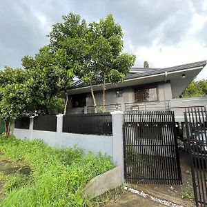 Lovely House In Tagaytay Near Skyranch 大雅台 Exterior photo