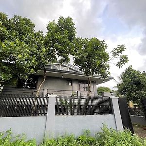 Spacious House In Tagaytay Near Skyranch 大雅台 Exterior photo