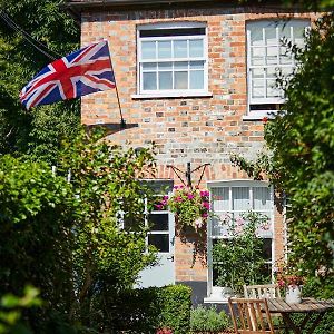 Cottage On The Croft 亨格福德 Exterior photo