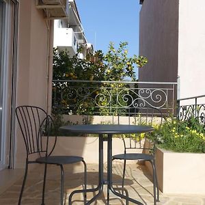 Miss Nefeli - Marvelous Stone Apartment In Perdika-Aegina Exterior photo