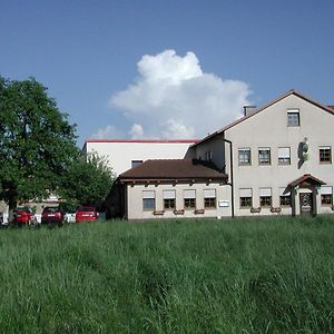 Gastehaus Stephanie Ilbesheim Exterior photo