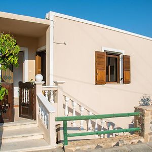 Garden View Rental House In Nisyros Mandrákion Exterior photo