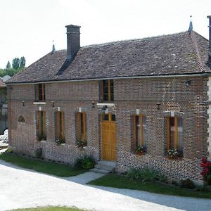 Bucey-en-OtheLe Bas Du Buisson Ferme别墅 Exterior photo