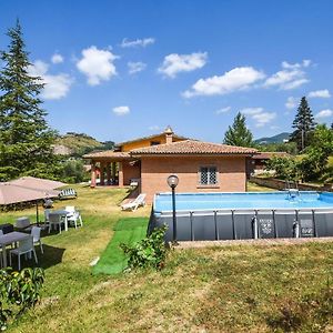 Lovely Home In Castelnuovo Di Farfa With Kitchen Exterior photo