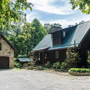 Cozy 2 Bedroom Cabin Nestled In Wooded Hideaway 蒙特雷 Exterior photo