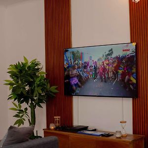 Luxury Home Wifi-Netflix-Amazon Prime 杜阿拉 Exterior photo