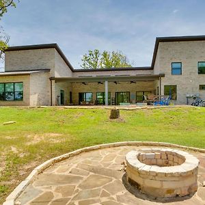 Upscale Home On Cedar Creek Pool, Hot Tub And Views Malakoff Exterior photo