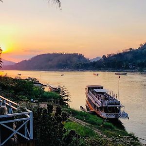 Villa Alounsavath Mekong Riverside 琅勃拉邦 Exterior photo