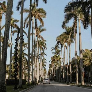 Expansive Luxury Palm Beach Villa - Sleeps 12 西棕榈滩 Exterior photo