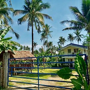 Pilar Bayay Ni Nanay Bed & Breakfast In Magpupungko Beach Road住宿加早餐旅馆 Exterior photo