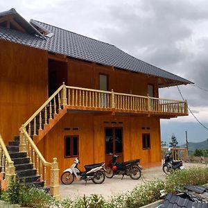 Cong Troi Homestay 河江 Exterior photo