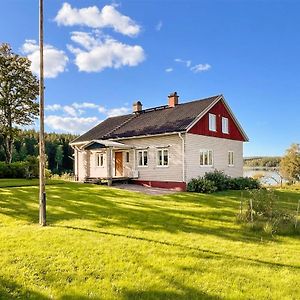 Stunning Home In Klssbol With Kitchen Klassbol Exterior photo