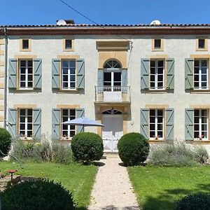 SalermLe Manoir Aux Volets Verts住宿加早餐旅馆 Exterior photo