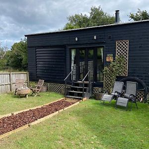 Oak Tree Lodge: Unique 2 Level Shepherd'S Hut: 达特茅斯 Exterior photo