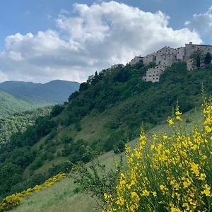 新塞韦里诺马尔凯Al Castello Di Elcito别墅 Exterior photo