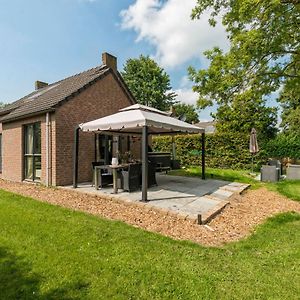 Holiday Home Forest Cottage Ewijk Incl- Hot Tub By Interhome Exterior photo