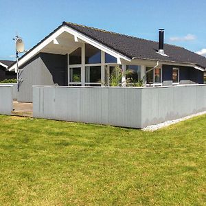 Cozy Home In Vinderup With Kitchen Exterior photo