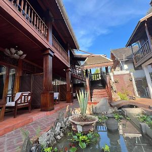 Chaluenxay Boutique Hotel 琅勃拉邦 Exterior photo