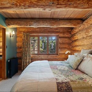 Fairytale Log Cabin - Homewood Forest Retreat 亚历山德拉 Exterior photo