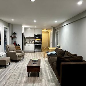 Cozy & Spacious In Irving Park 芝加哥 Exterior photo