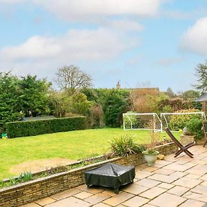 Spacious 3 Bed House With Large Garden In Aynho! Exterior photo
