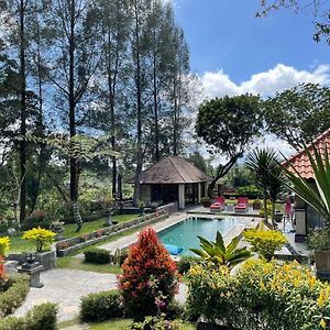 Balinese Villa In 不拉士打宜 Exterior photo