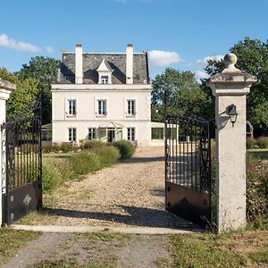 La VernelleManoir Du Val Fouzon住宿加早餐旅馆 Exterior photo