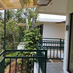 Atithi Homes , Vallakadavu Vandiperiyār Exterior photo