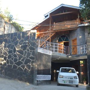 Sardar House, Dunga Gali住宿加早餐旅馆 Exterior photo