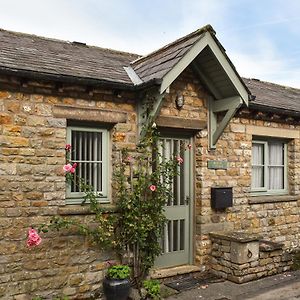 Mount Cottage Wennington  Exterior photo