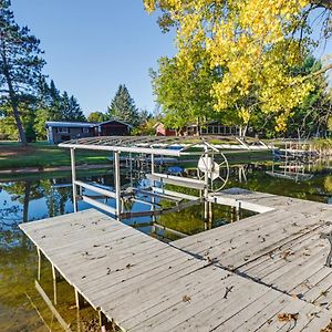 Lakefront Nekoosa Home Private Beach And Boat Dock! New Rome Exterior photo