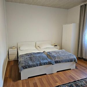Komfortable 3-Zimmer-Wohnung In Neu贝库姆 Exterior photo