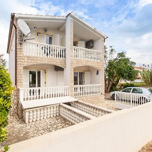 Stunning Apartment In Nin With Kitchen Exterior photo