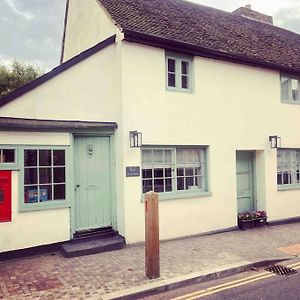 Beautiful Countryside Cottage - Old Post Office Cobham  Exterior photo