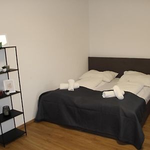 Staycomfy Apartments Mit Aussicht Auf Die Berge 普罗勒布 Exterior photo
