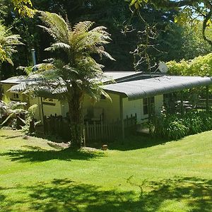 Poihipi Farm Stay Mokai Exterior photo