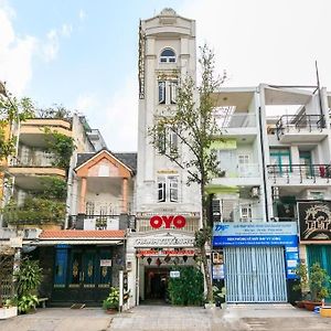 Thanh Tuyen Hotel - 27 Duong So 17, Q. Binh Tan - By Bay Luxury 胡志明市 Exterior photo